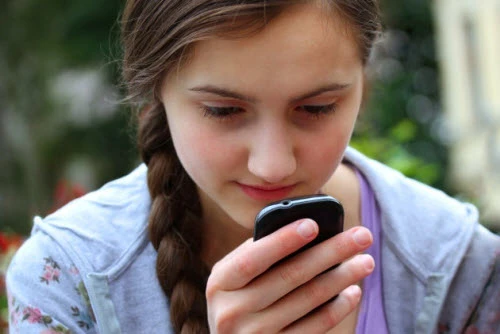 Những thói quen nguy hiểm nên từ bỏ khi sử dụng smartphone