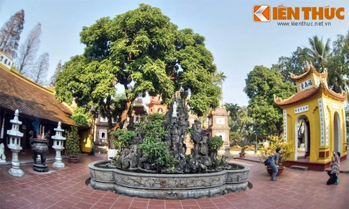Khám phá loạt đền chùa nổi tiếng quanh phố Trúc Bạch