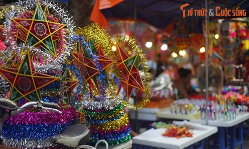 Ảnh đầy hoài niệm về tết Trung thu Hà Nội trước thời COVID-19 