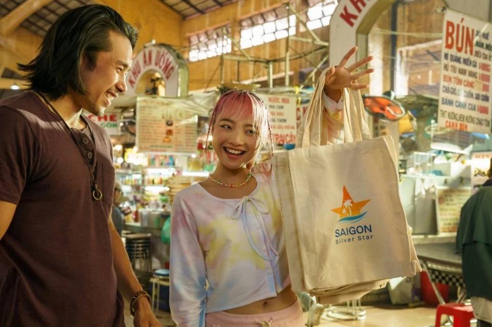Nhan sắc nữ diễn viên Việt đóng phim Hollywood sốt toàn cầu