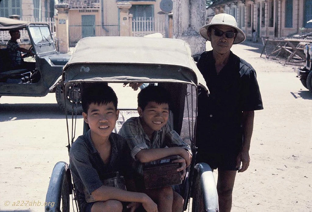 Hình độc về trẻ em Việt Nam năm 1967 của lính Mỹ 