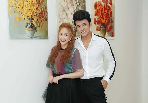 Chân dung nữ diễn viên mua nhà 2,6 tỷ tặng sinh nhật chồng