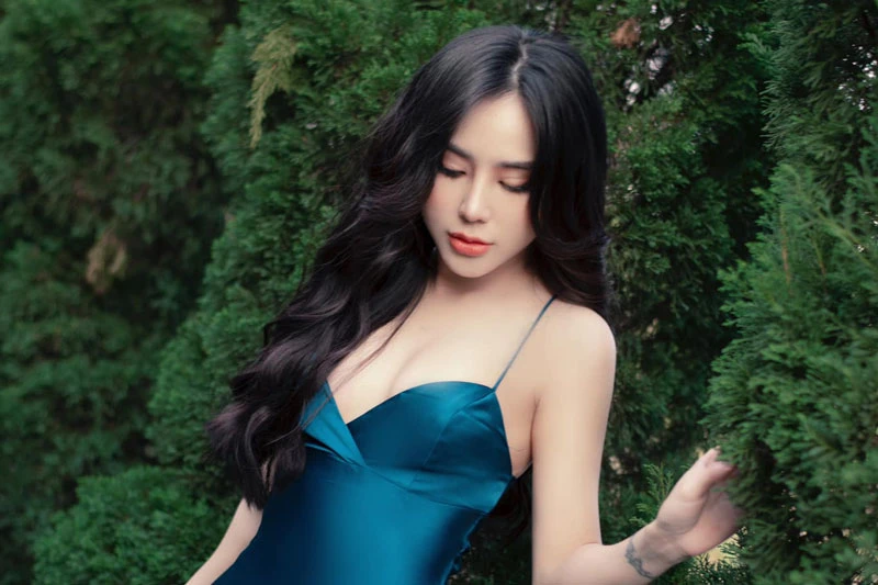 Hot girl thu hút gần 800 nghìn lượt theo dõi trên Facebook