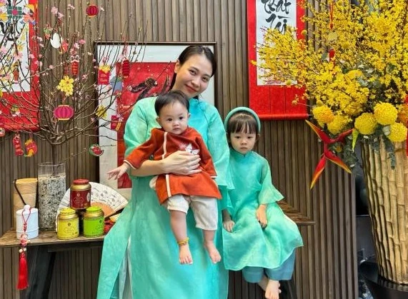Đàm Thu Trang biến biệt thự thành studio xịn xò cho hai con