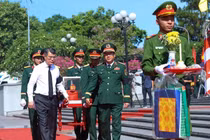 Thủ tướng dự lễ truy điệu, an táng 28 hài cốt liệt sĩ ở Quảng Trị