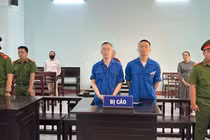 Rủ nhau buôn ma túy, đôi bạn dắt nhau vào tù