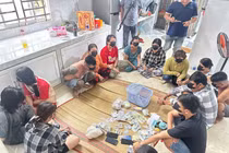 Đột kích sới bạc 'khủng' ở Cần Thơ, bắt 14 đối tượng