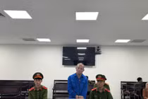 Cướp tài sản ở tiệm cầm đồ, người đàn ông lĩnh 7 năm tù