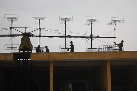 Bảo dưỡng anten của ra đa P18.