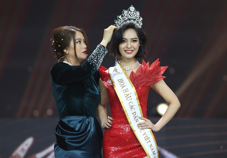Nông Thúy Hằng đăng quang Hoa hậu các Dân tộc Việt Nam 2022 - 1 Nông Thúy Hằng đăng quang Hoa hậu các Dân tộc Việt Nam 2022 - 1