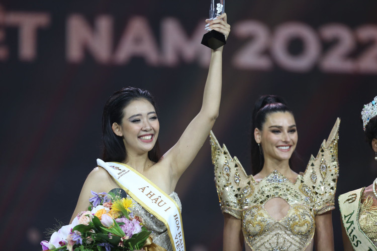 Nông Thúy Hằng đăng quang Hoa hậu các Dân tộc Việt Nam 2022 - 3 Nông Thúy Hằng đăng quang Hoa hậu các Dân tộc Việt Nam 2022 - 3