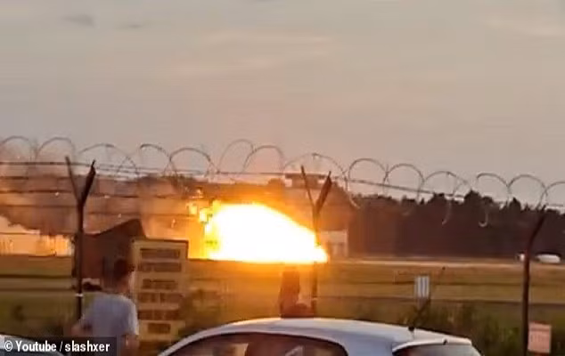 Quân đội Ba Lan cho biết không có ai trên mặt đất bị thương. Ảnh: Youtube.