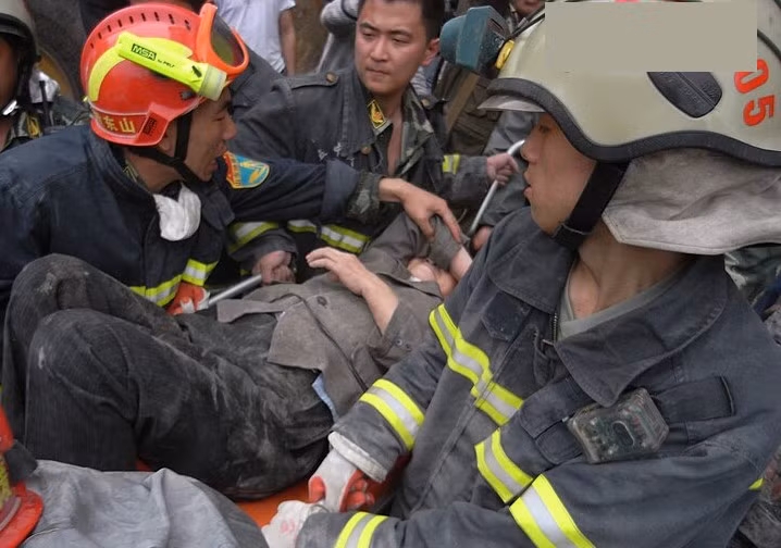 Trận động đất Tứ Xuyên khi đó đã khiến gần 90.000 người thiệt mạng, 375.000 người bị thương và hơn 5.000.000 người mất nhà cửa trên toàn khu vực. Ảnh: Wikipedia.