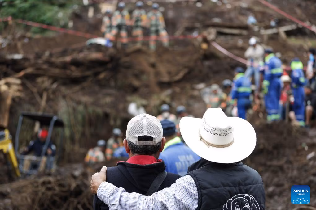 Tổng thống Mexico Claudia Sheinbaum cho biết các cơ quan chính phủ và địa phương đang phối hợp để hỗ trợ những cộng đồng bị ảnh hưởng bởi mưa lũ, lở đất, và khôi phục các dịch vụ thiết yếu.