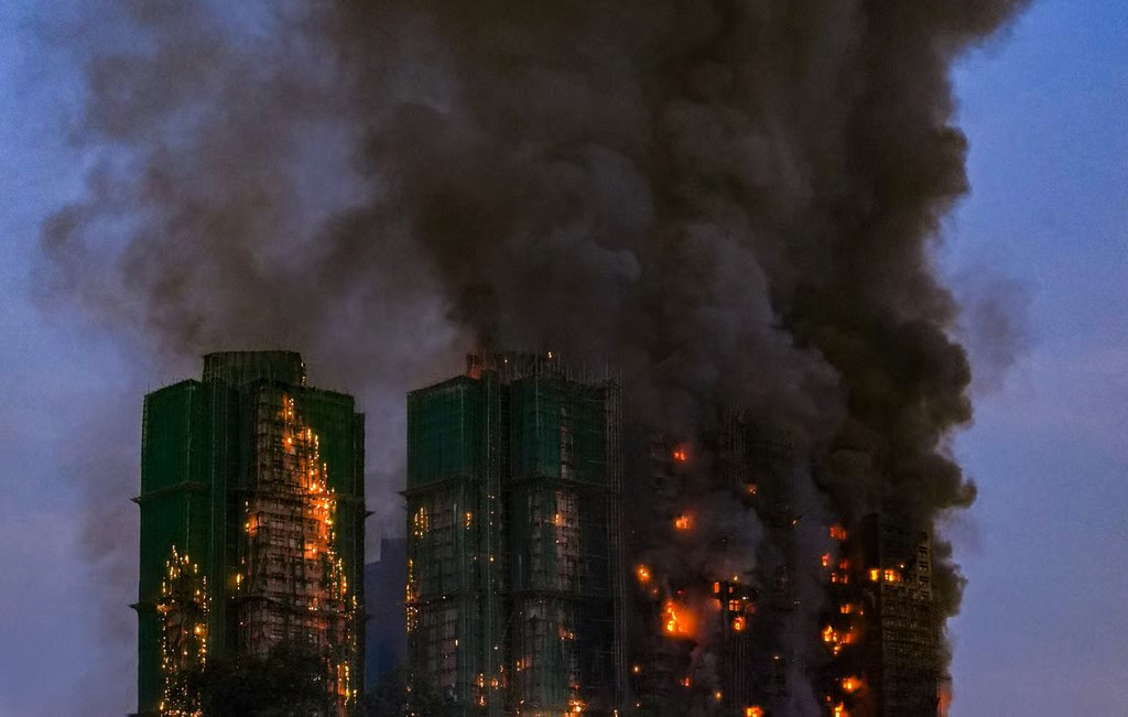 Các nhà chức trách đã mở cuộc điều tra nguyên nhân vụ hỏa hoạn. Ảnh: SCMP.