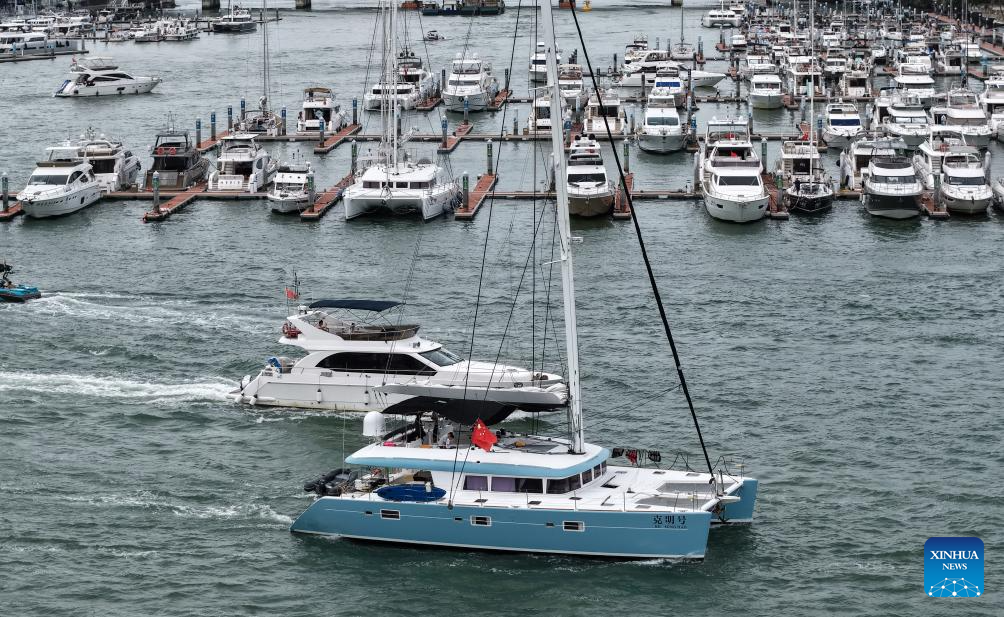 Được biết, Trung Quốc có hệ thống ứng phó khẩn cấp gồm 4 cấp, trong đó cấp độ I là cấp độ ứng phó nghiêm trọng nhất, và hệ thống cảnh báo thời tiết 4 cấp, trong đó màu đỏ là cảnh báo nghiêm trọng nhất, tiếp theo là màu cam, vàng và xanh lam.