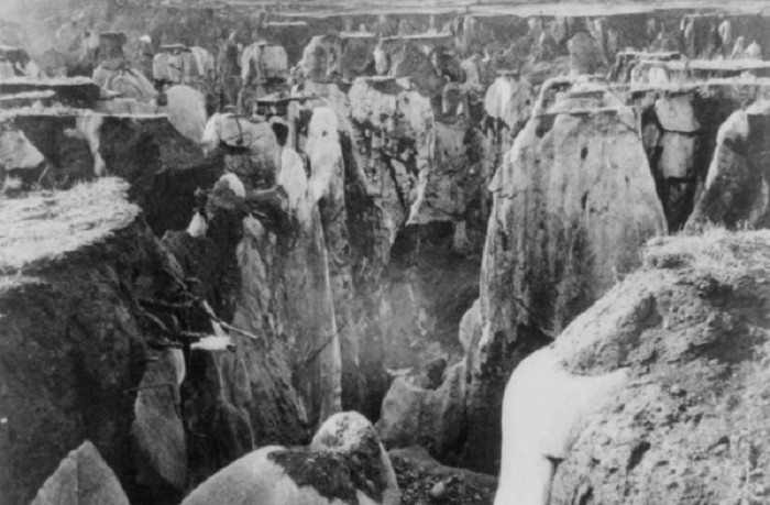 Mỏ sa khoáng ở dãy Boulder, quận Tuolumne, những năm 1860. Ảnh: Thư viện Quốc hội.