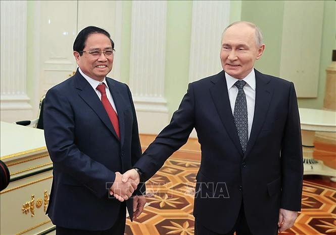 Thủ tướng Phạm Minh Chính hội kiến Tổng thống Nga Vladimir Putin. Ảnh: Dương Giang/TTXVN.