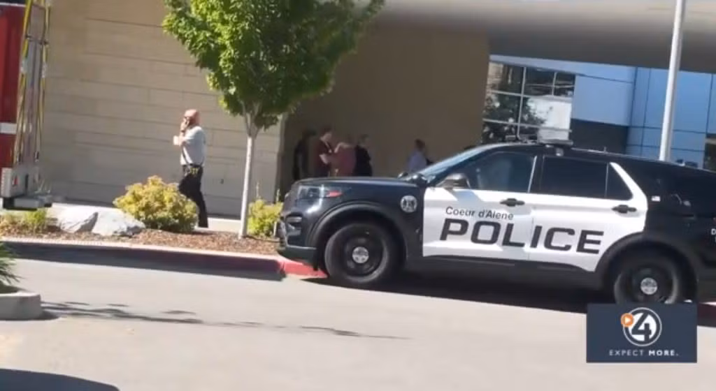 Thi thể này được cho là nghi phạm chính gây ra vụ cháy rừng trên núi Canfield để dụ lực lượng cứu hỏa đến chữa cháy, trước khi dùng súng trường bắn tỉa để phục kích họ. Ảnh: KXLY.