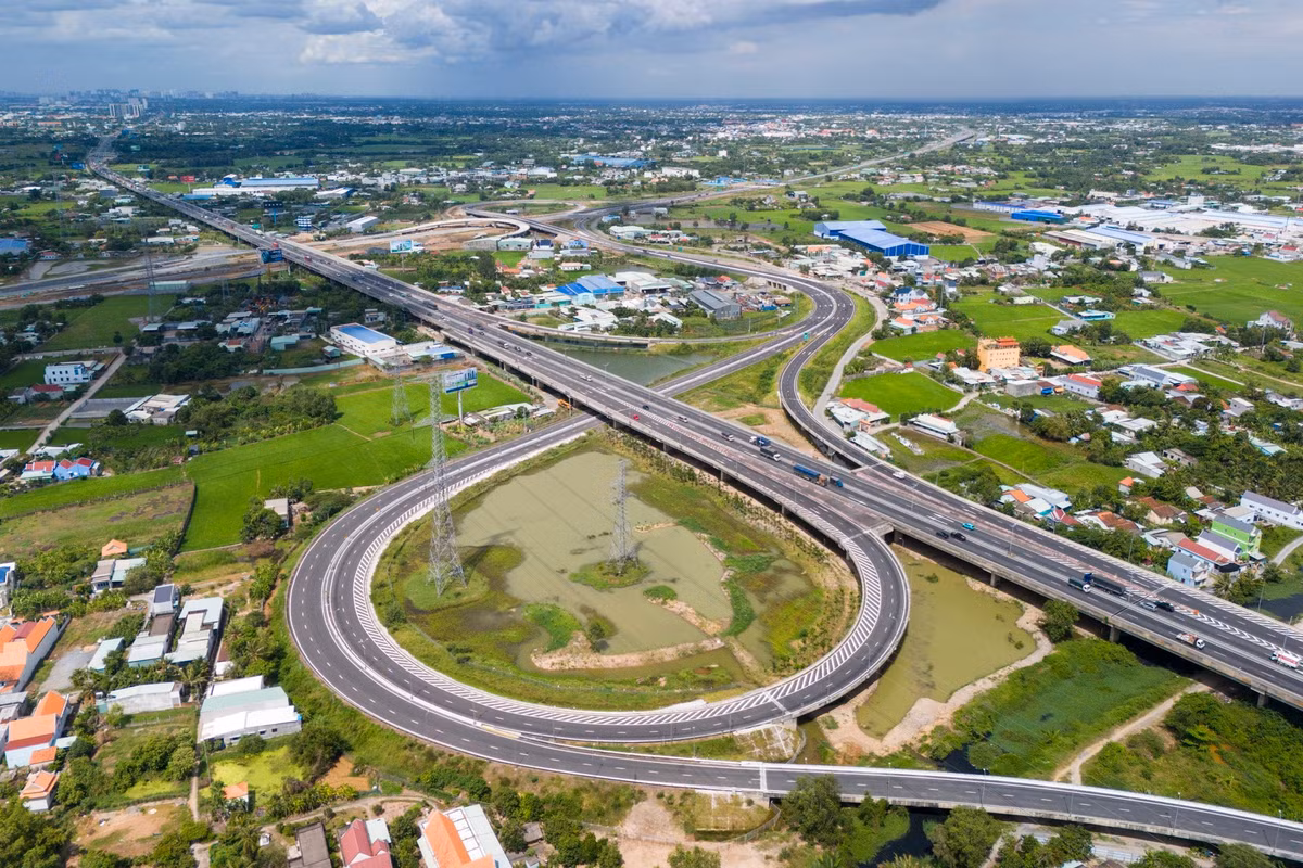 Riêng gói XL3A hoàn thiện nút giao được rút ngắn 3 tháng thi công, dự kiến về đích trước tháng 5/2026.