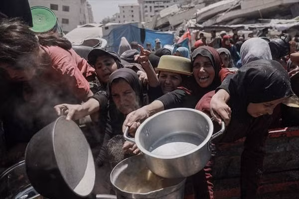 Gaza đối mặt cuộc khủng hoảng lương thực trầm trọng sau khi Israel chặn gần như toàn bộ viện trợ vào dải đất này kể từ tháng 3/2025. Ảnh: Anadolu.