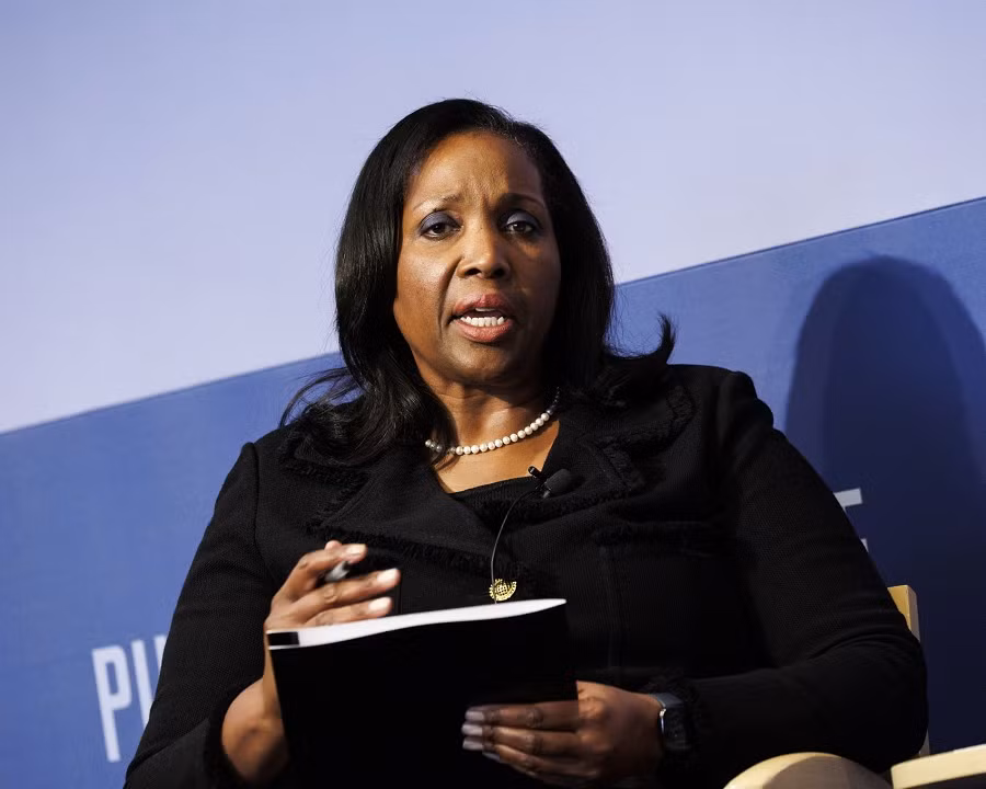 Bà Cook là trợ lý giáo sư thỉnh giảng tại Trường Harvard Kennedy và Trường Kinh doanh Harvard từ năm 1997-2002. Ảnh: Bloomberg.