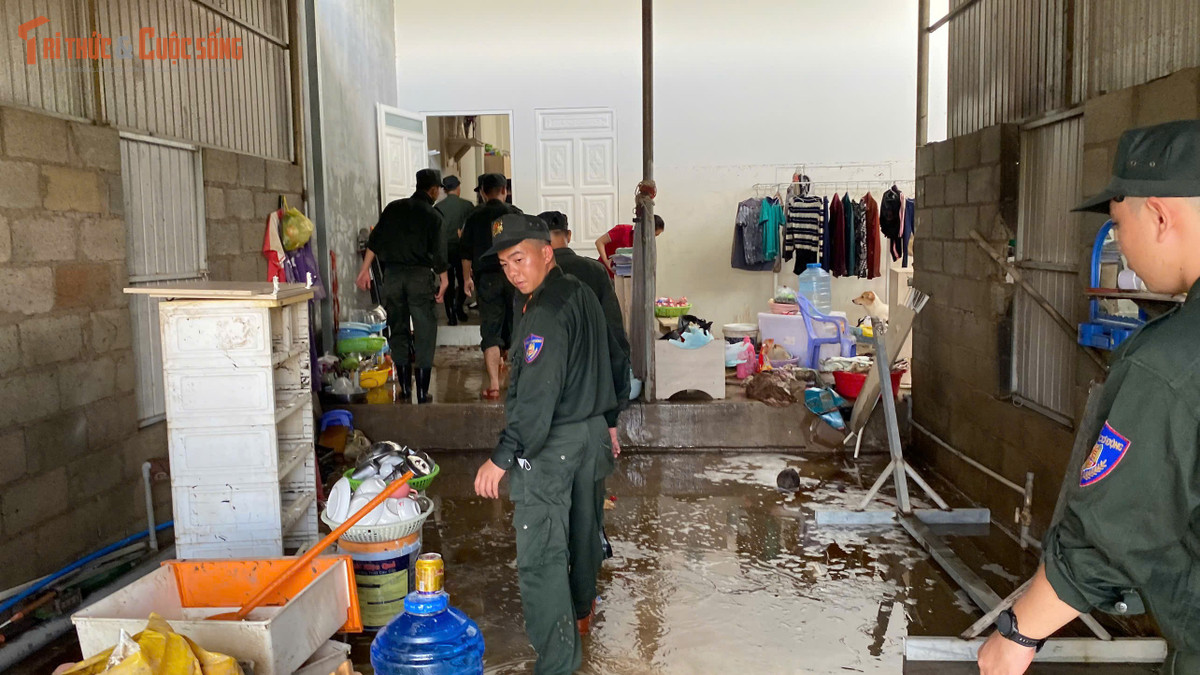 Một số hình ảnh khác được phóng viên Báo Tri thức và Cuộc sống ghi lại.