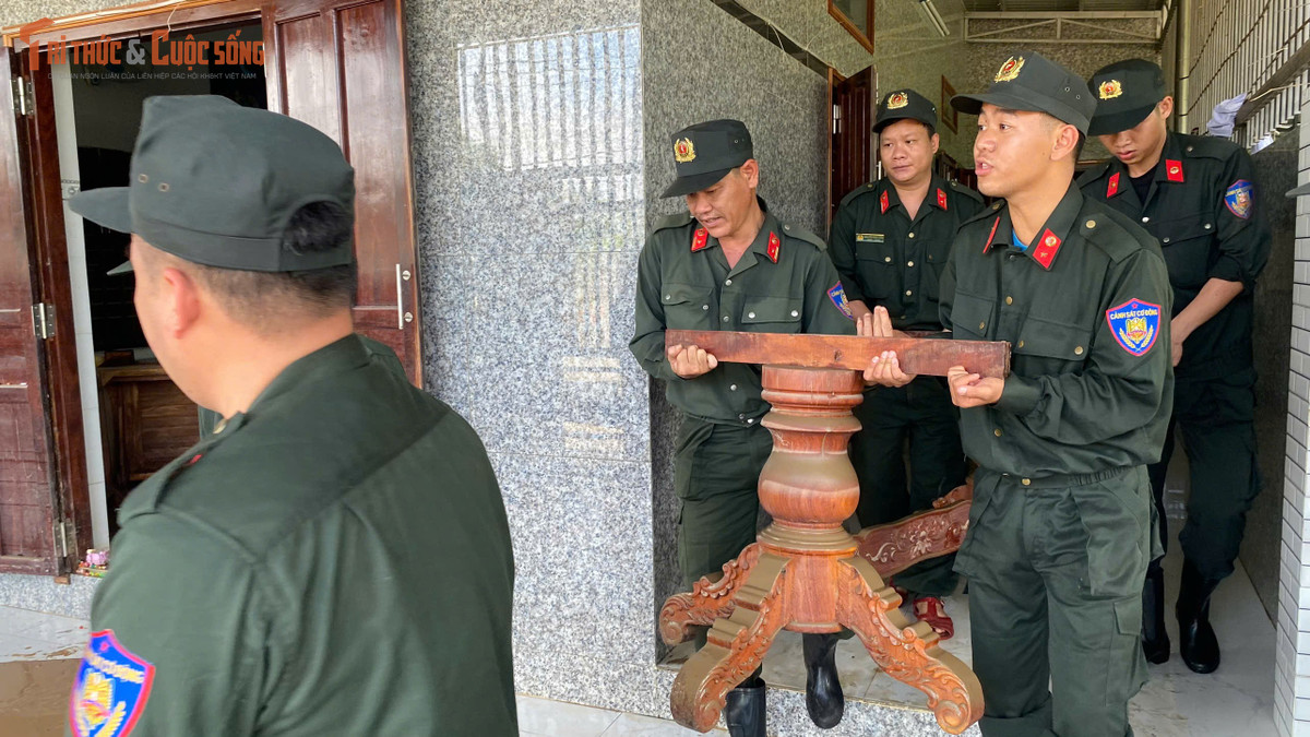 Hiện công tác khắc phục vẫn đang được triển khai khẩn trương, với mục tiêu sớm ổn định đời sống nhân dân, bảo đảm an toàn khu vực bị ảnh hưởng.