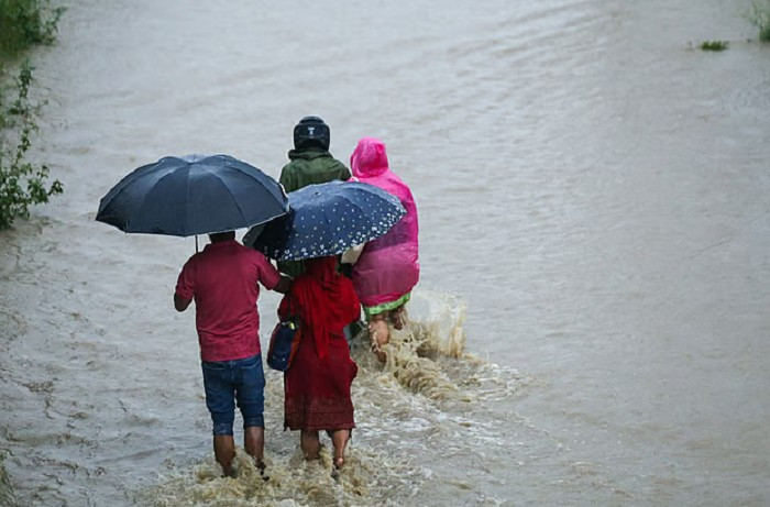 Lệnh cấm xe cộ di chuyển vào và ra khỏi Thung lũng Kathmandu trong 3 ngày đã được áp dụng kể từ 4/10 và các chuyến bay nội địa tại sân bay quốc tế Tribhuvan ở Kathmandu đã được nối lại vào sáng 5/10 sau khi tạm dừng ngày 4/10. Ảnh: ANI.