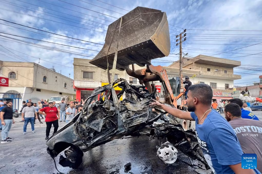 Tuy nhiên, bất chấp thỏa thuận, Quân đội Israel đôi khi vẫn tiến hành các cuộc tấn công vào Lebanon để "loại bỏ mối đe dọa từ Hezbollah", trong khi vẫn duy trì lực lượng tại 5 vị trí chính dọc biên giới với Lebanon.