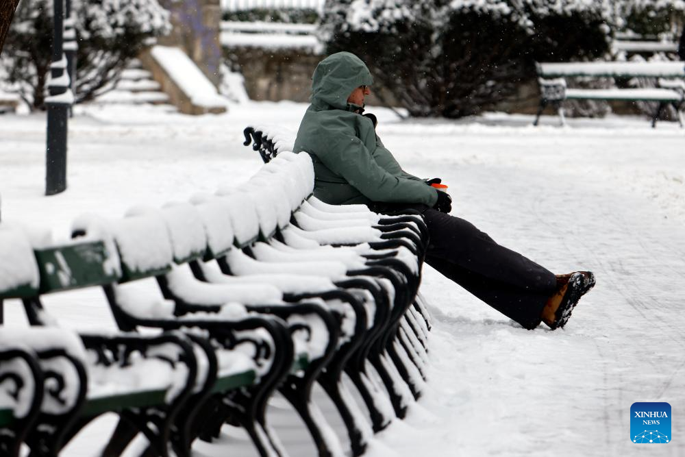 Romania đang đối mặt với một đợt rét đậm với lượng tuyết rơi dày.