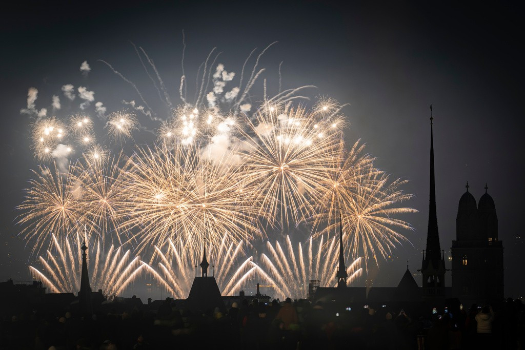 View - Khoảnh khắc khó quên trong 'đại tiệc' pháo hoa đón năm mới ở Châu Âu | Báo Tri thức và Cuộc sống - TIN TỨC PHỔ BIẾN KIẾN THỨC 24H