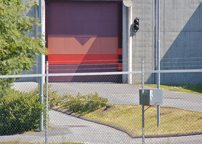 Na Uy xóa bỏ bản án chung thân vào năm 1971.