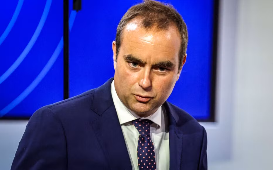 Năm 2014, ở tuổi 28, ông Lecornu trở thành Thị trưởng Vernon. Ảnh: LP.