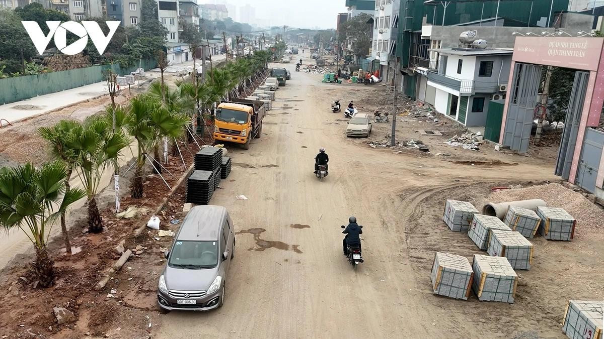 Đoạn từ Đầm Hồng đến cầu L3, nhà thầu đang tích cực gấp rút thi công hoàn thiện các hạng mục công trình.