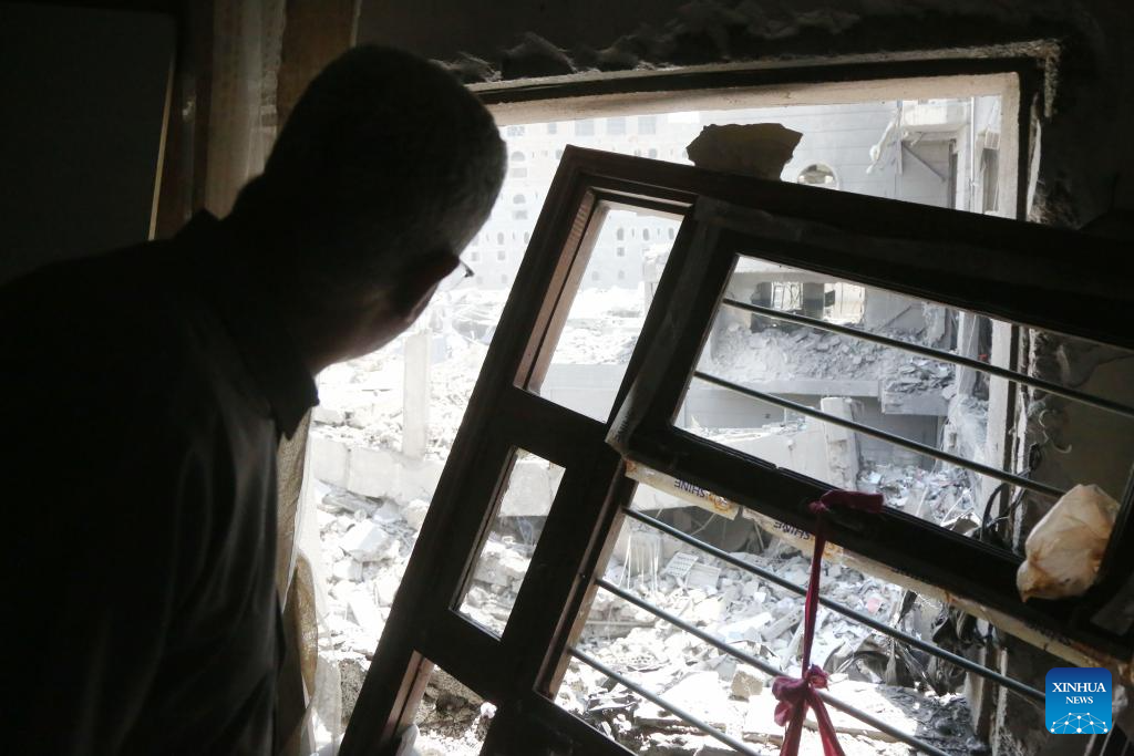 Quân đội Israel tuyên bố họ đã tấn công các doanh trại, trụ sở truyền thông của Houthi và một địa điểm lưu trữ nhiên liệu,...nhằm đáp trả cuộc tấn công bằng máy bay không người lái và tên lửa do lực lượng này thực hiện trước đó. Ảnh: THX.