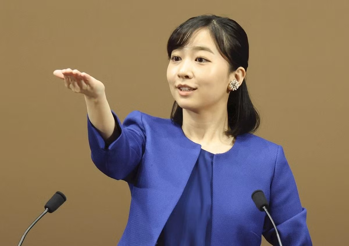 Ngoài đam mê với ngôn ngữ ký hiệu, Công chúa Kako cũng yêu thích nghệ thuật, khiêu vũ, trượt băng nghệ thuật và từng đạt nhiều thành tích ấn tượng trong thể thao. Ảnh: JN.