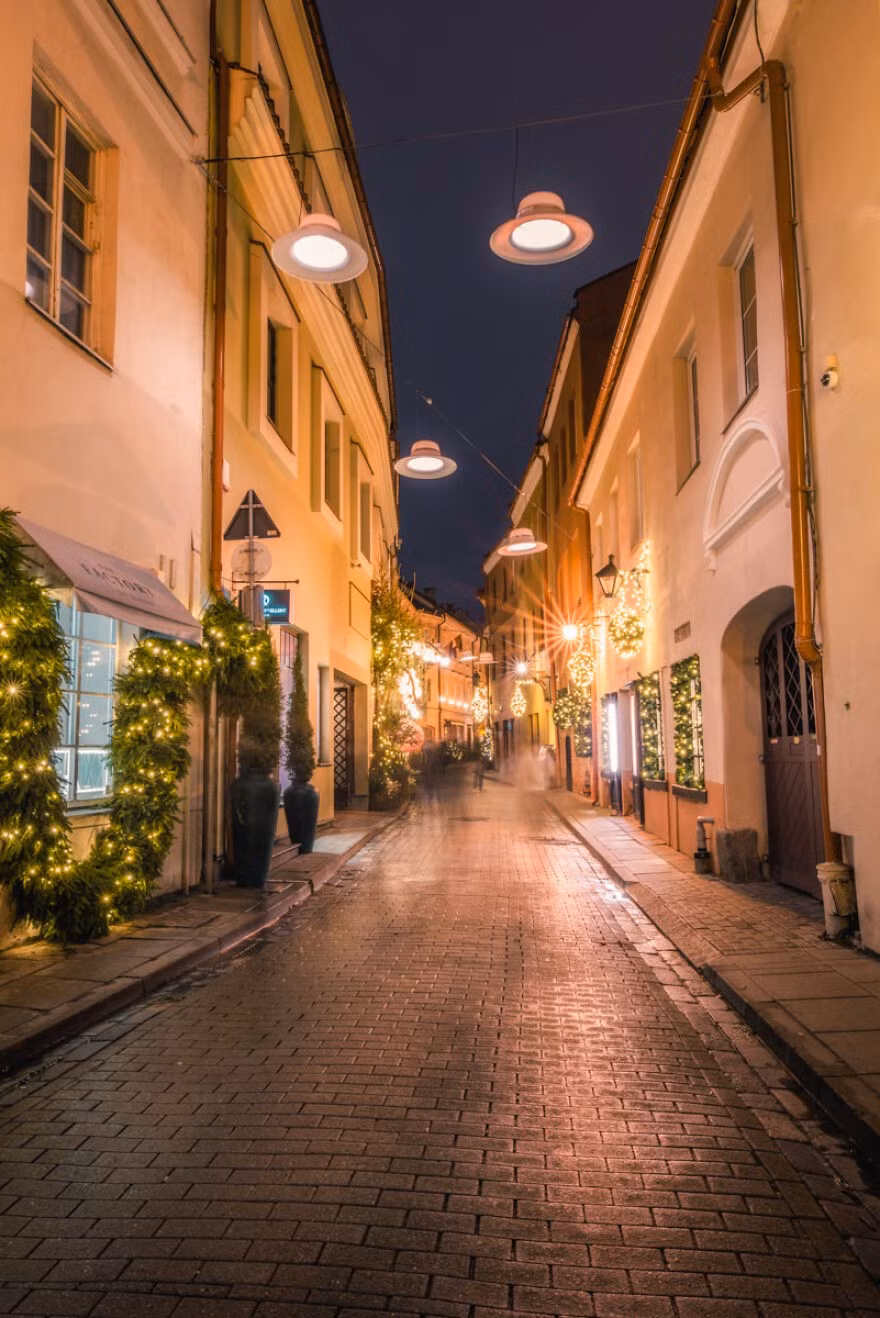 Phố Stikliu ở thủ đô Vilnius yên tĩnh và sạch sẽ.