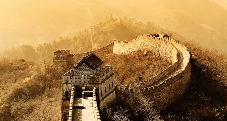 Lực lượng xây bức tường thành này bao gồm cả dân thường, tù nhân và binh lính,...Ảnh: Shutterstock.