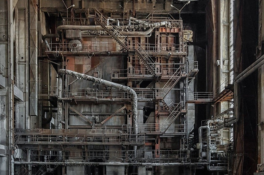 Bên trong một nhà máy điện bỏ hoang. "Một trong những công trình ấn tượng nhất mà chúng tôi từng ghé thăm. Nơi đây từng được sử dụng làm bối cảnh cho bộ phim "Blade Runner 2049", chủ nhân bức ảnh cho hay.