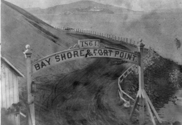 Đảo Alcatraz, sau đó được sử dụng làm pháo đài và nhà tù quân sự Mỹ, nhìn từ Bay Shore và Fort Point, San Francisco, những năm 1860. Ảnh: Thư viện Quốc hội.