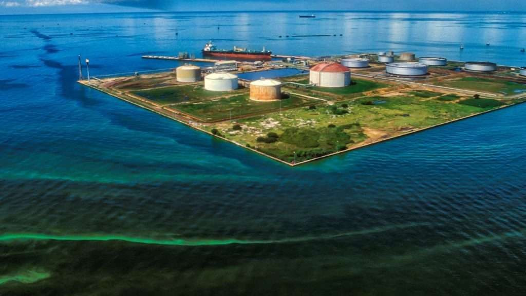 Venezuela là một trong những quốc gia sở hữu trữ lượng dầu mỏ lớn nhất thế giới. Ảnh: Learnbright.