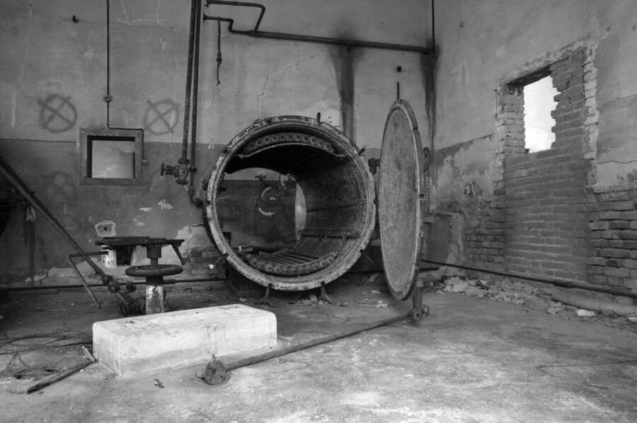 Hòn đảo này từ lâu đã cấm du khách nhưng những người thám hiểm tò mò vẫn tìm cách đến đây. Ảnh: Flickr.