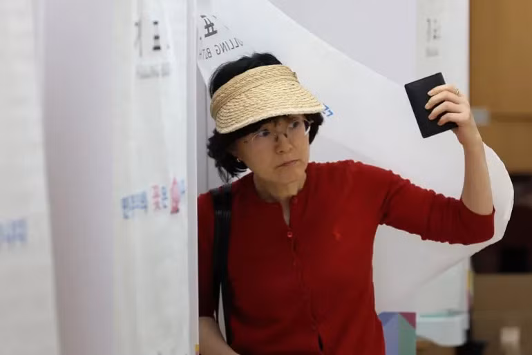 Được biết, hơn 15,4 triệu người đã bỏ phiếu trong đợt bỏ phiếu sớm kéo dài hai ngày vào tuần trước. Ảnh: Getty.