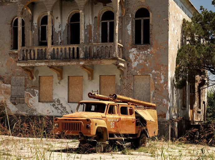 Trạm cứu hỏa đã bị xuống cấp sau nhiều năm bỏ hoang.