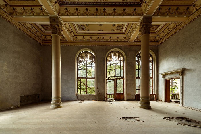 Bên trong một viện điều dưỡng.