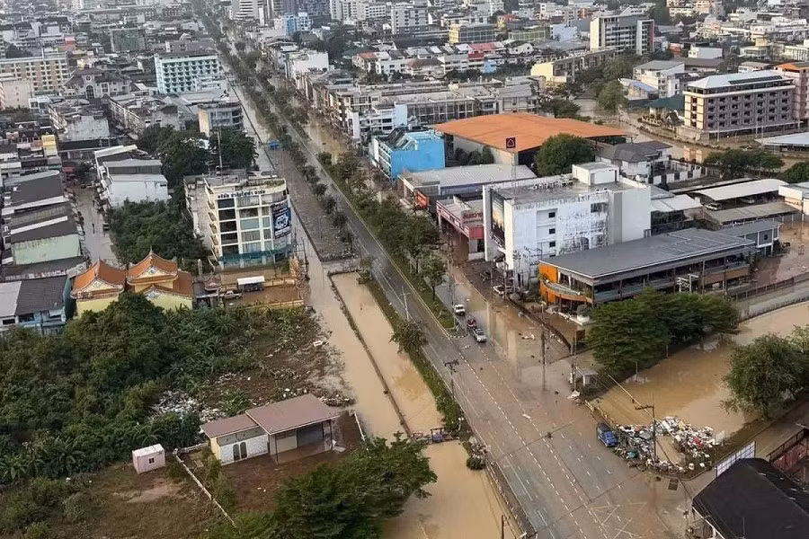 Tại Thái Lan, ít nhất 176 người đã thiệt mạng ở miền nam nước này, nơi lũ lụt nghiêm trọng ảnh hưởng đến khoảng 4 triệu người. Ảnh: Bangkok Post.