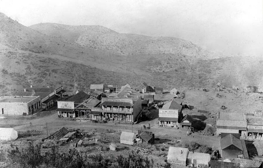 Jerome, Arizona, khoảng năm 1883. Nơi đây được thành lập như một thị trấn khai thác mỏ vào năm 1876.
