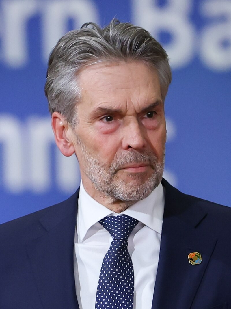 Ngày 3/6/2025, Thủ tướng Hà Lan Dick Schoof tuyên bố giải tán Chính phủ sau khi ông Geert Wilders, nhà sáng lập kiêm lãnh đạo Đảng Tự do (PVV), quyết định rời khỏi liên minh cầm quyền gồm 4 đảng. Ảnh: Wikipedia.