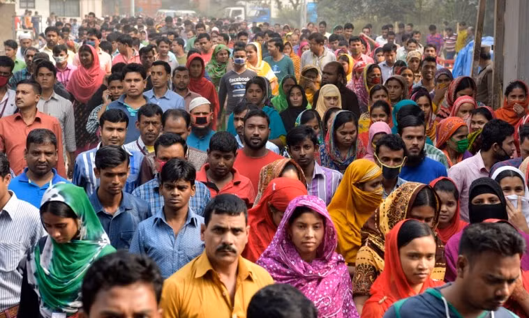Theo trang Rustic Pathways, Bangladesh là một trong những quốc gia có mật độ dân số cao nhất thế giới. Dân số của nước này khoảng 173 triệu người, theo dữ liệu năm 2024. Ảnh: Shutterstock.